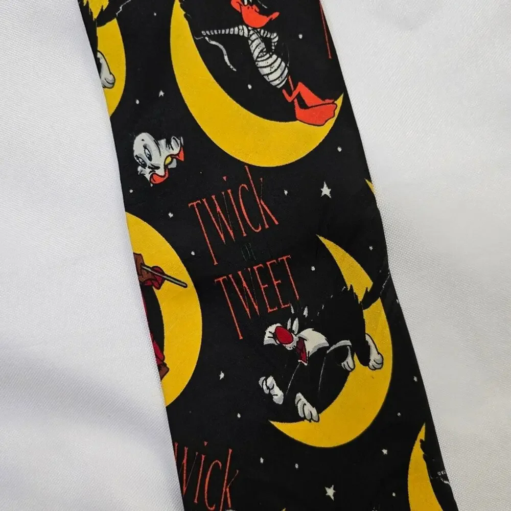 Vtg 1995 Looney Tunes Mania Halloween Tie Twick or Tweet Moon Novelty Necktie